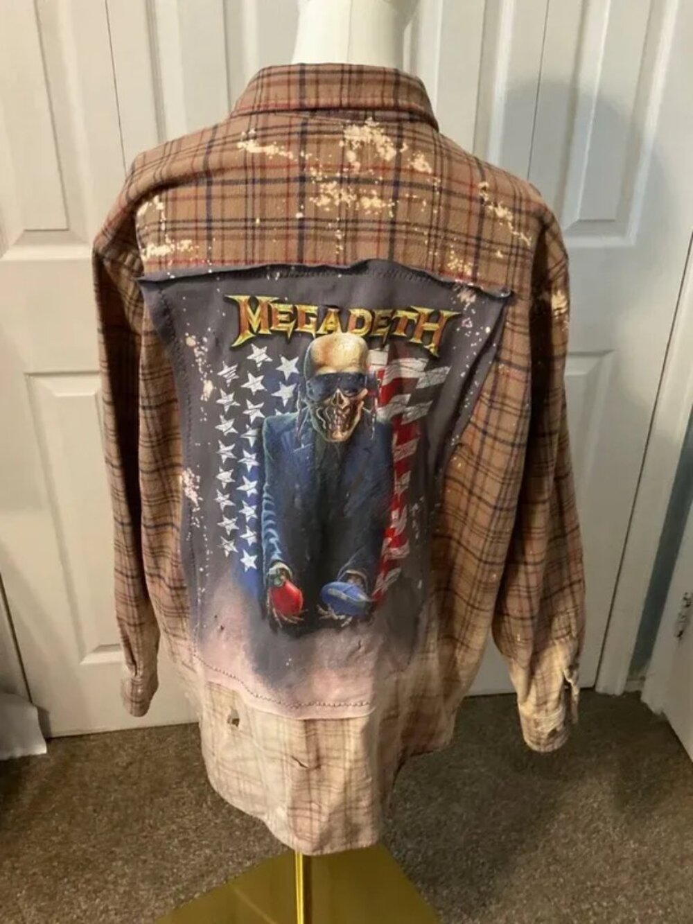 Megadeth Upcycled Back Graphic Distressed Bleached Men's XL Flannel